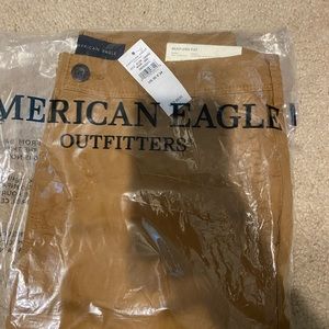 American Eagle khaki pants NWT men’s 30x34